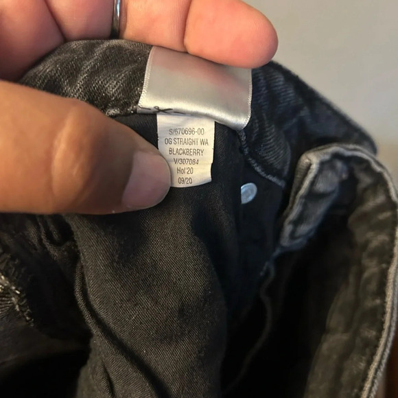 Old Navy jeans - “OG Straight High Rise” black wash distressed - Picture 6 of 9